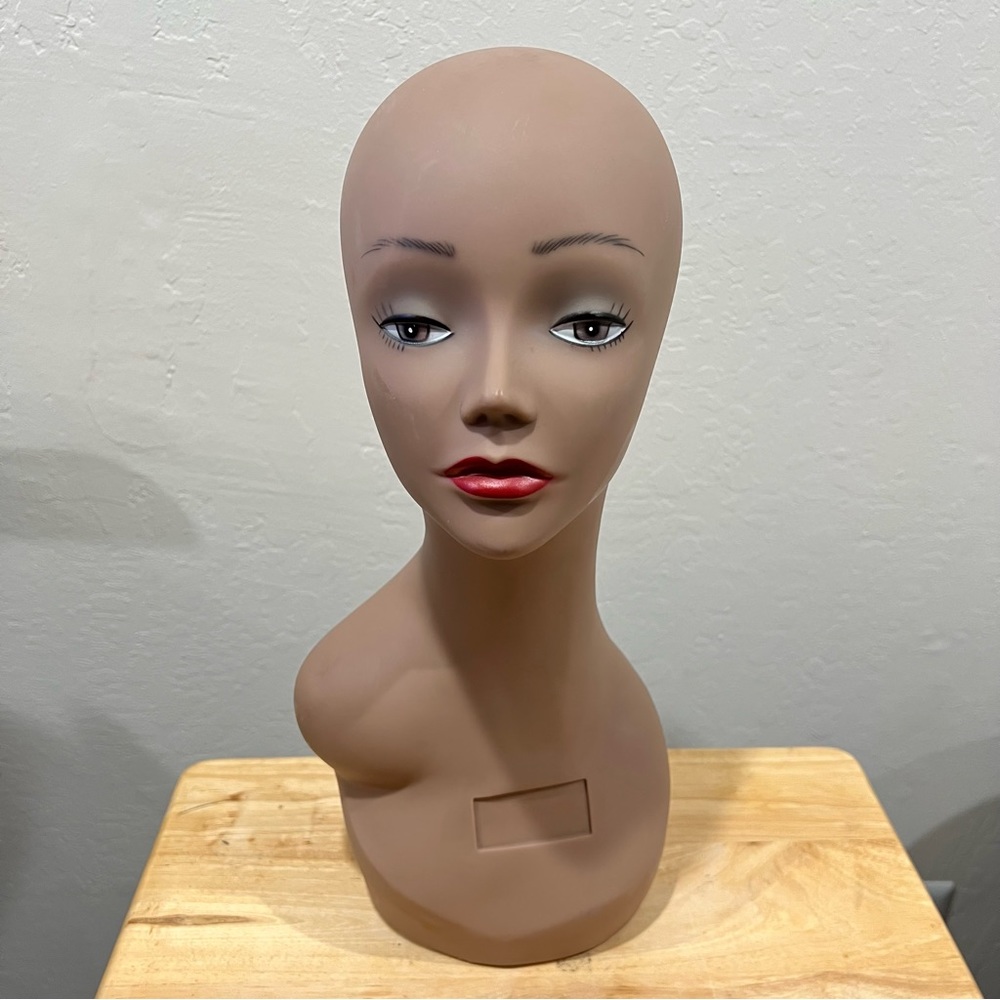 [3] Mannequin Head Plastic Display for Wigs Hats Sunglasses Jewelry